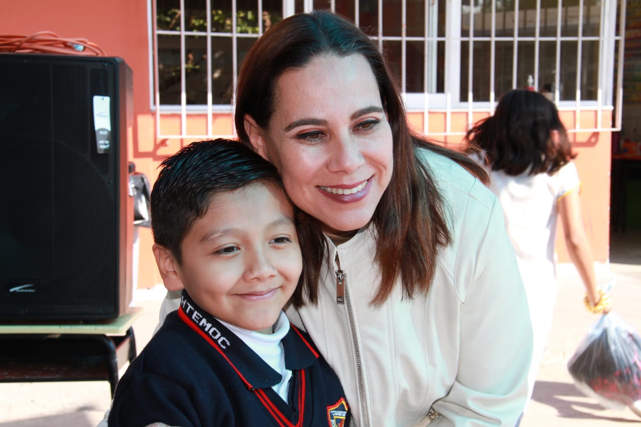 VISITAN PRIMARIA CUAUHTÉMOC CON PROGRAMA ‘LA PRESIDENTA EN TU ESCUELA’